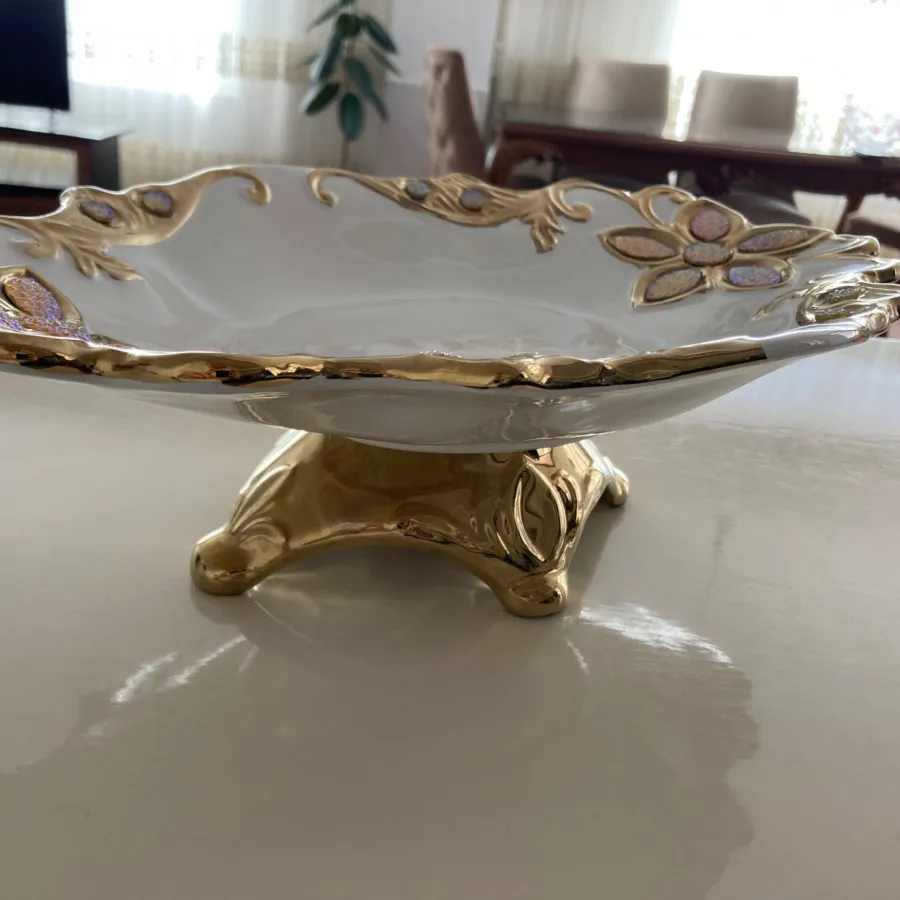 شیرینی خوری