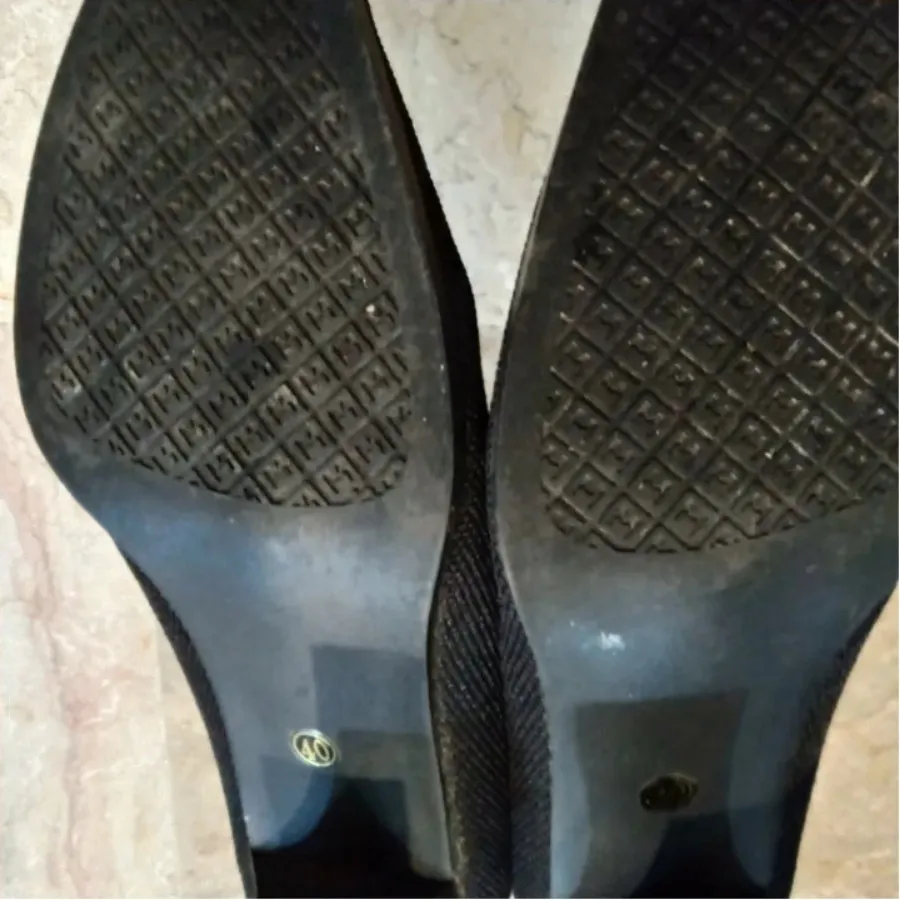 کفش پاشنه بلند