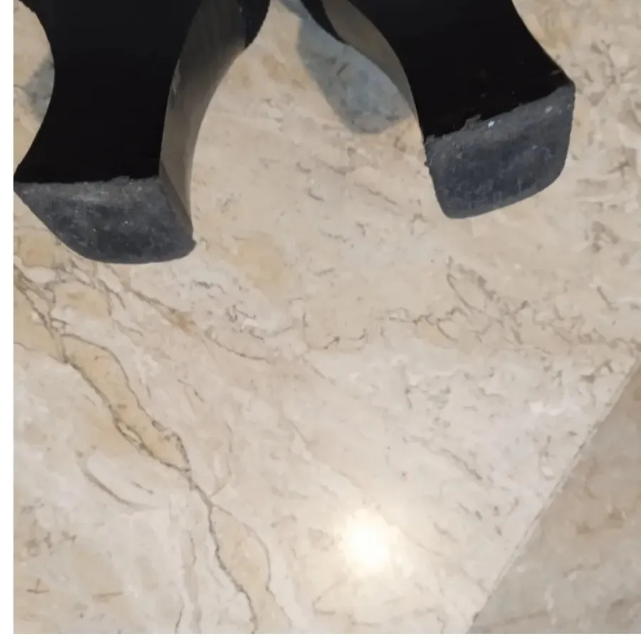 کفش پاشنه بلند