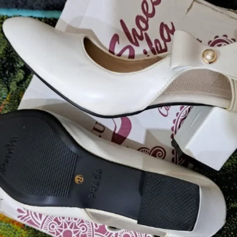 کفش مجلسی پاشنه دار سفید