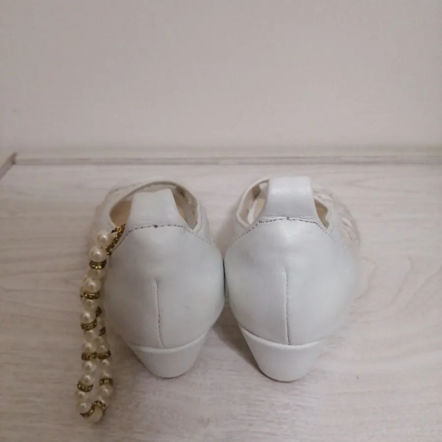 کفش سفید مجلسی مناسب عروس