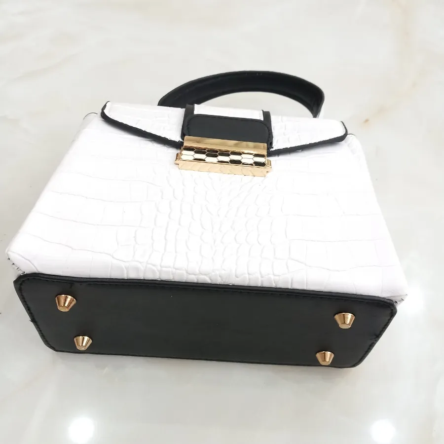 کیف مجلسی سفید