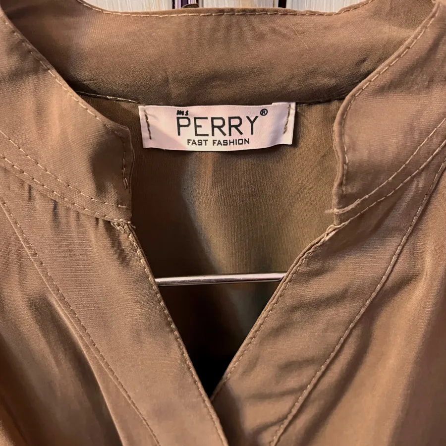 شومیز perry fast fashion