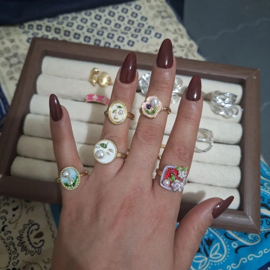 تعدادی اکسسوری ورق بزن