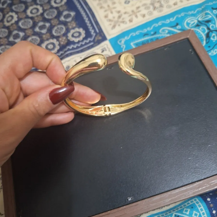 تعدادی اکسسوری ورق بزن