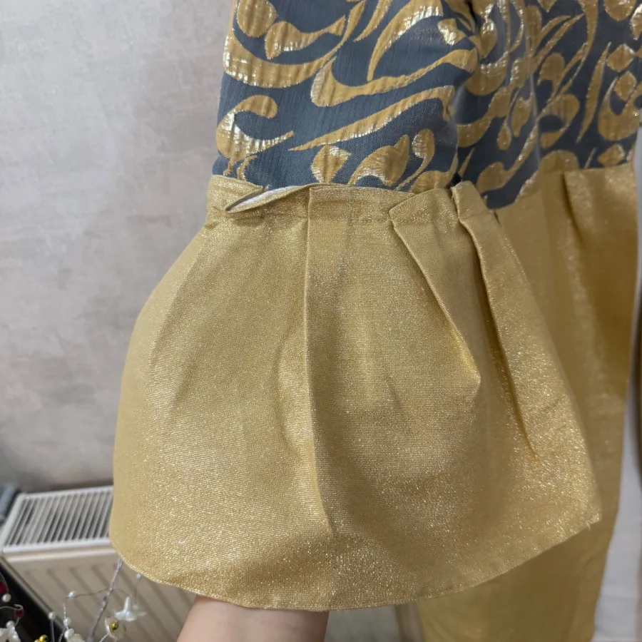 مانتو ژاکارد
