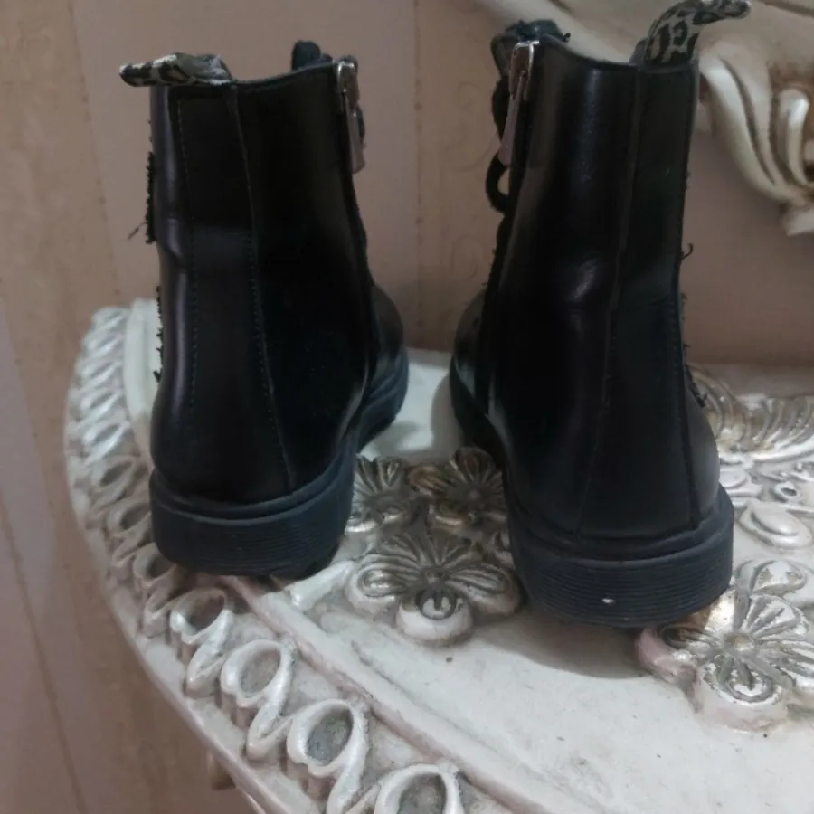 بوت دخترانه