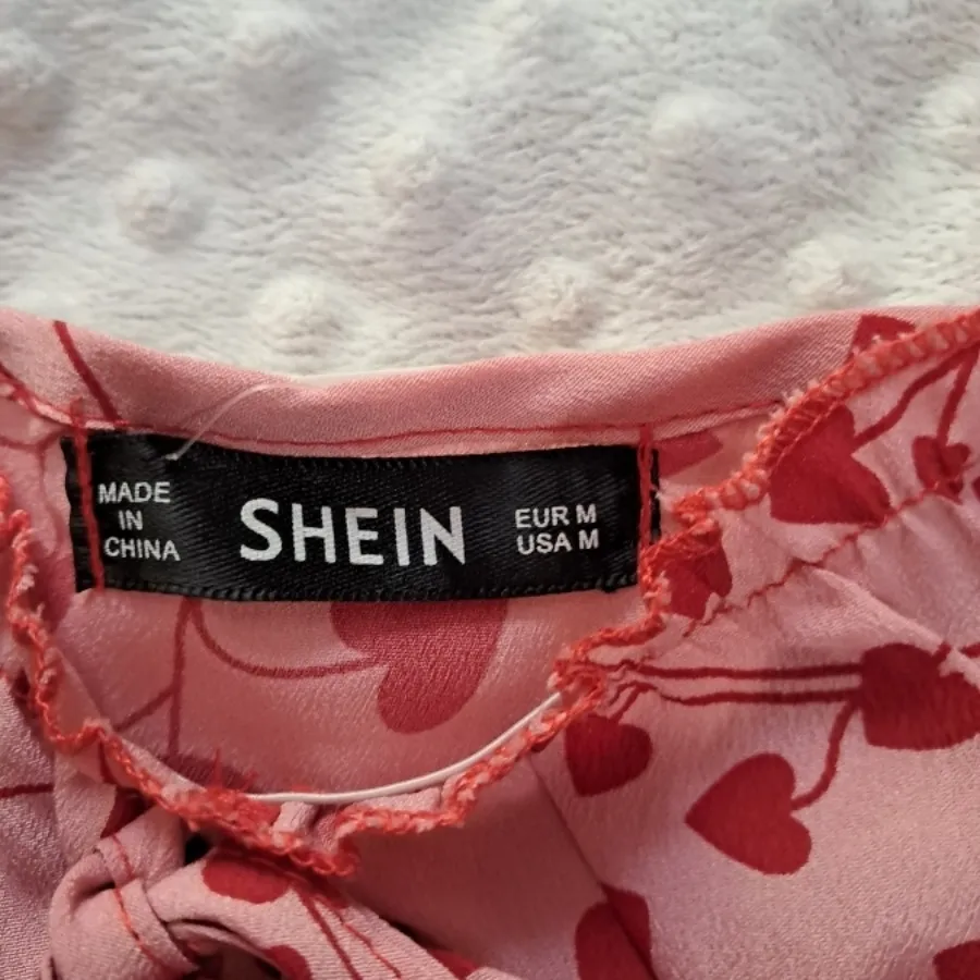 کراپ صورتی shein