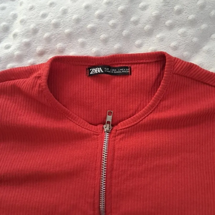 بادی قرمز zara
