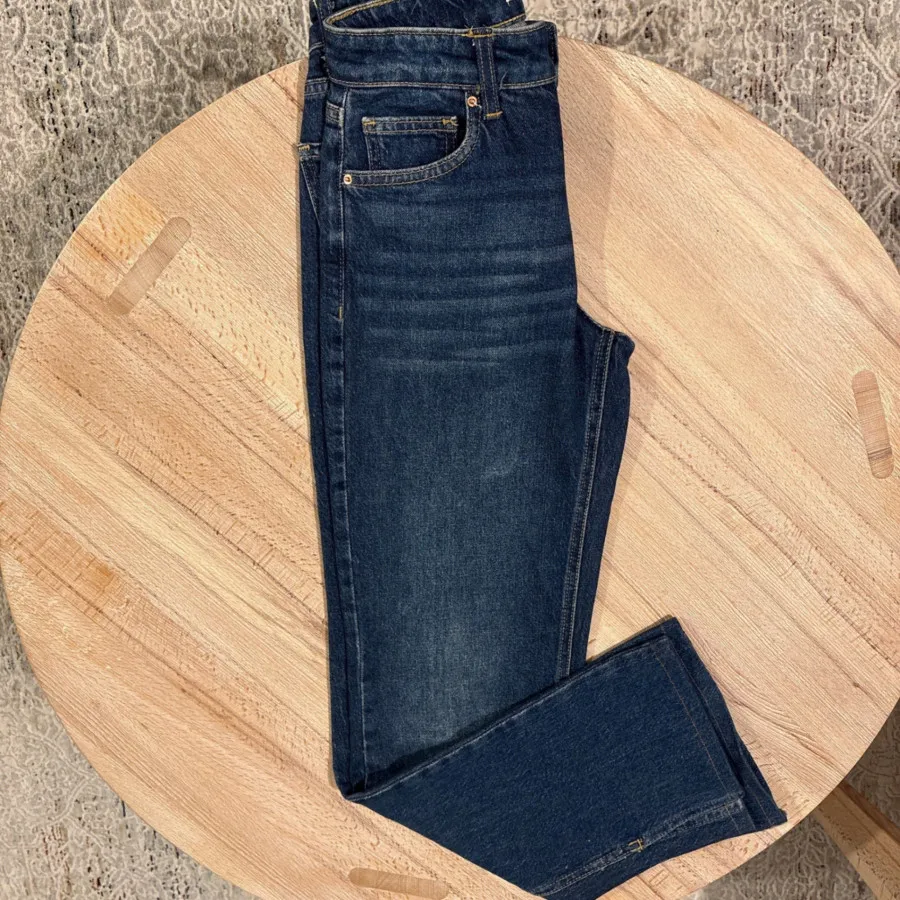 شلوار جین راسته Mango