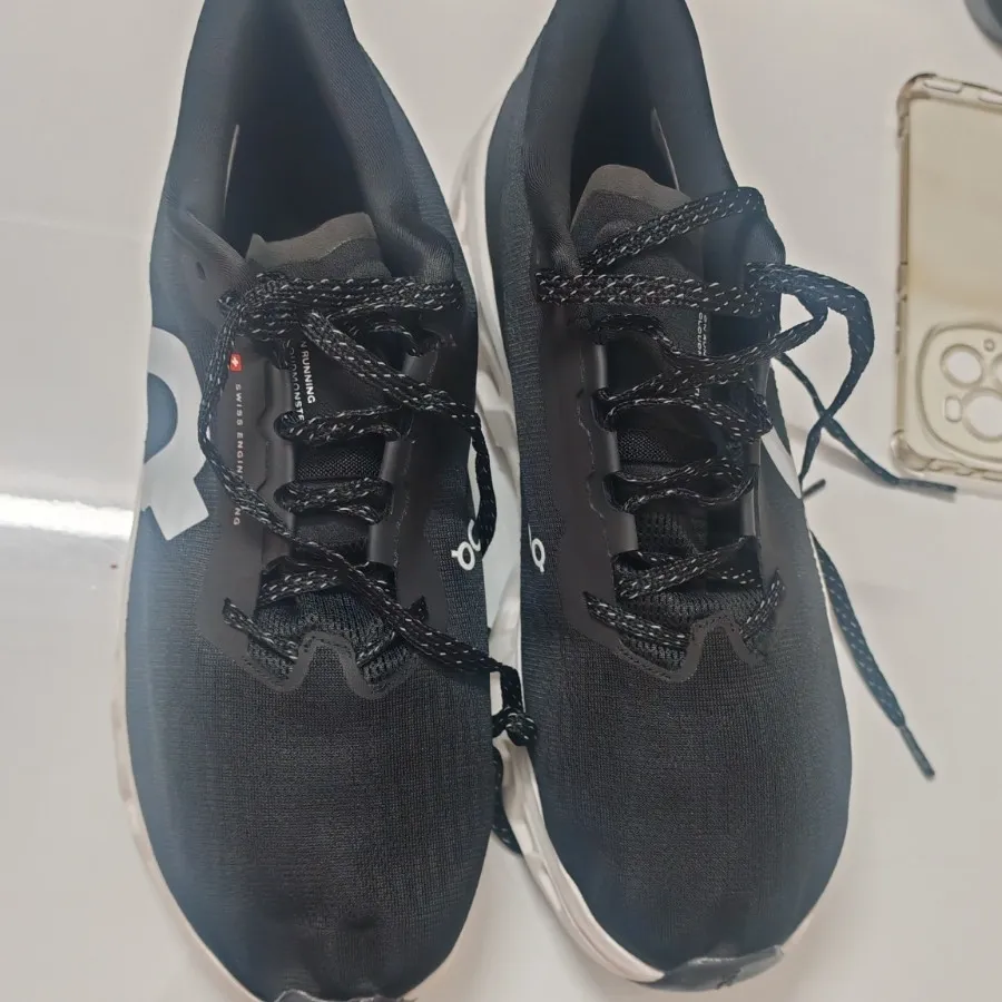 کفش On Running