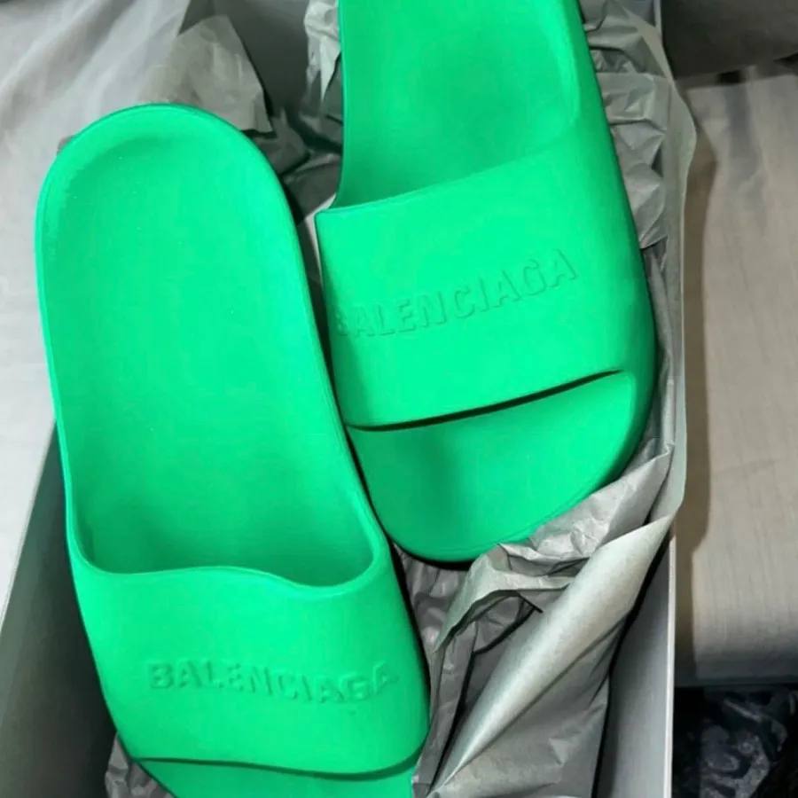 صندل balenciaga