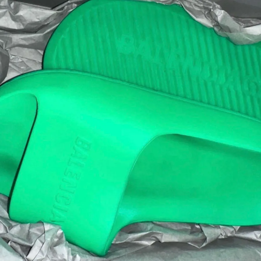 صندل balenciaga