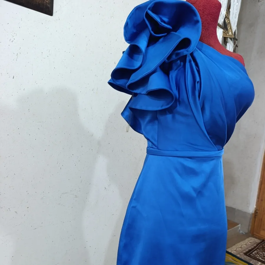 لباس مجلسی آبی
