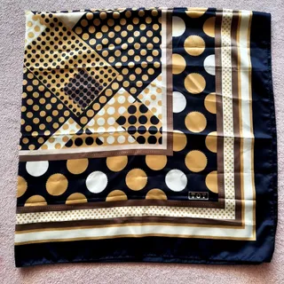 روسری ساتن