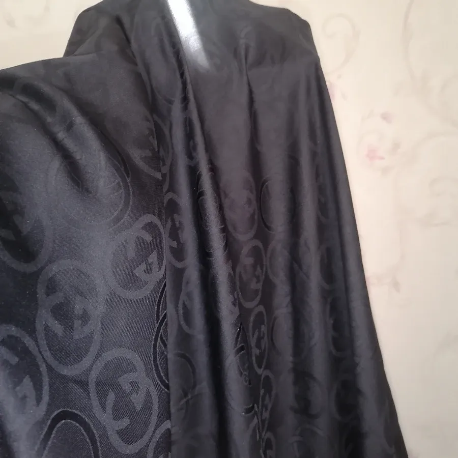 روسری ساتن بزرگ