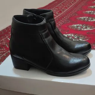 نیم بوت چرم