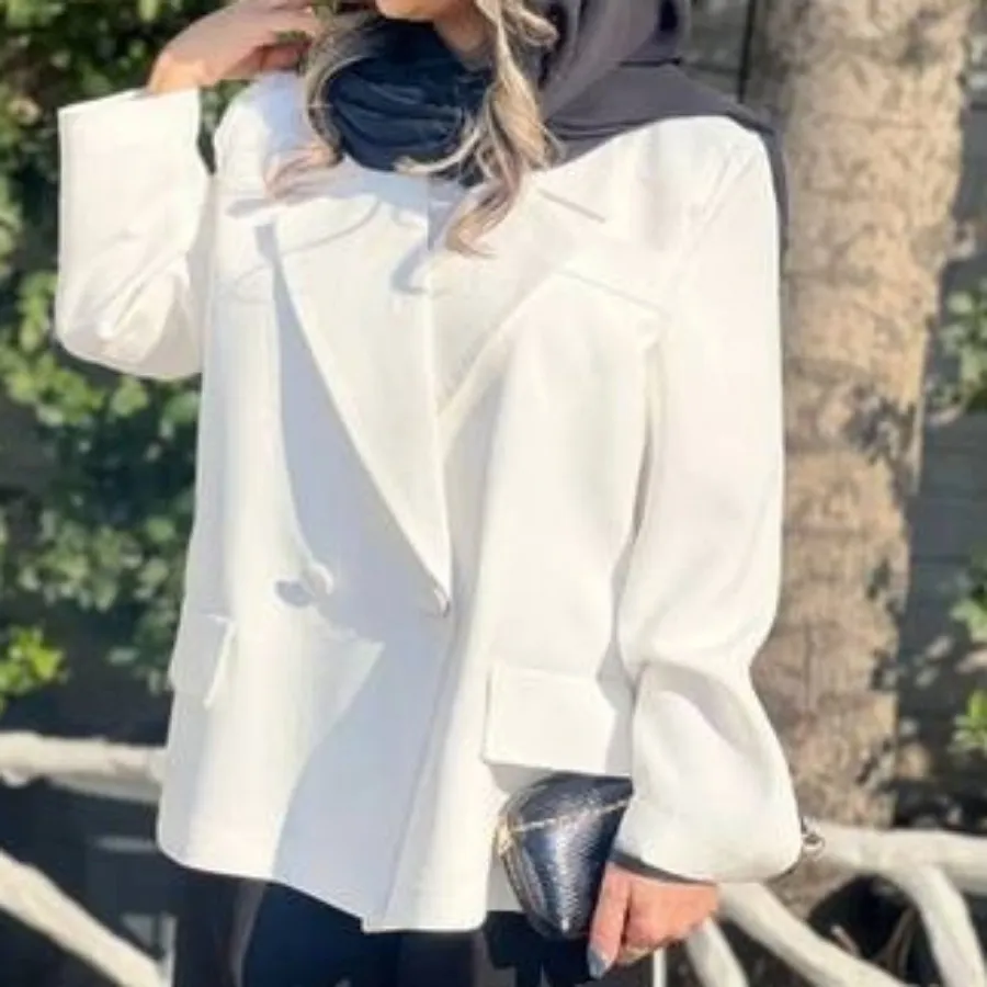 کت سفید
