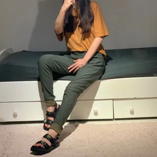 شلوار سبز