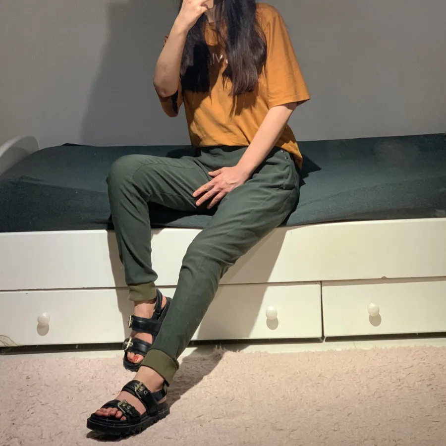 شلوار سبز