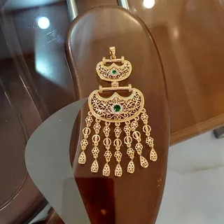 توگردنی اماراتی