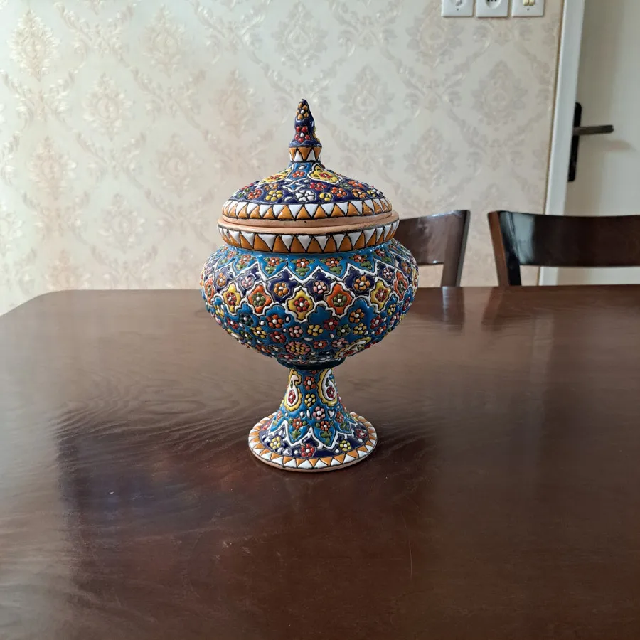 شکلات خوری میناکاری