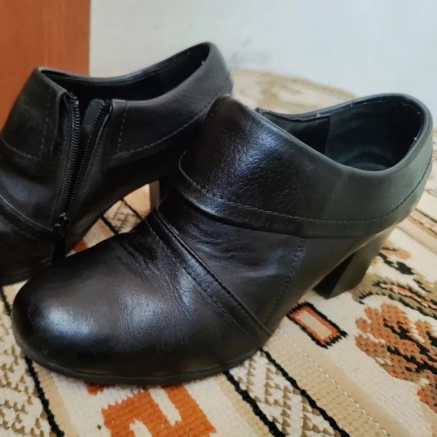 کفش پاشنه دار