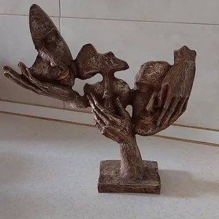 مجسمه رزین