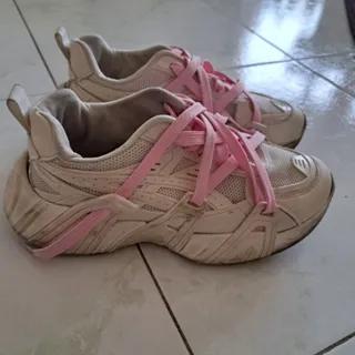 کتونی سفید kshoes