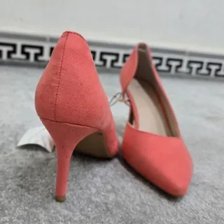 کفش پاشنه دار