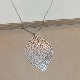 گردنبند زیبا