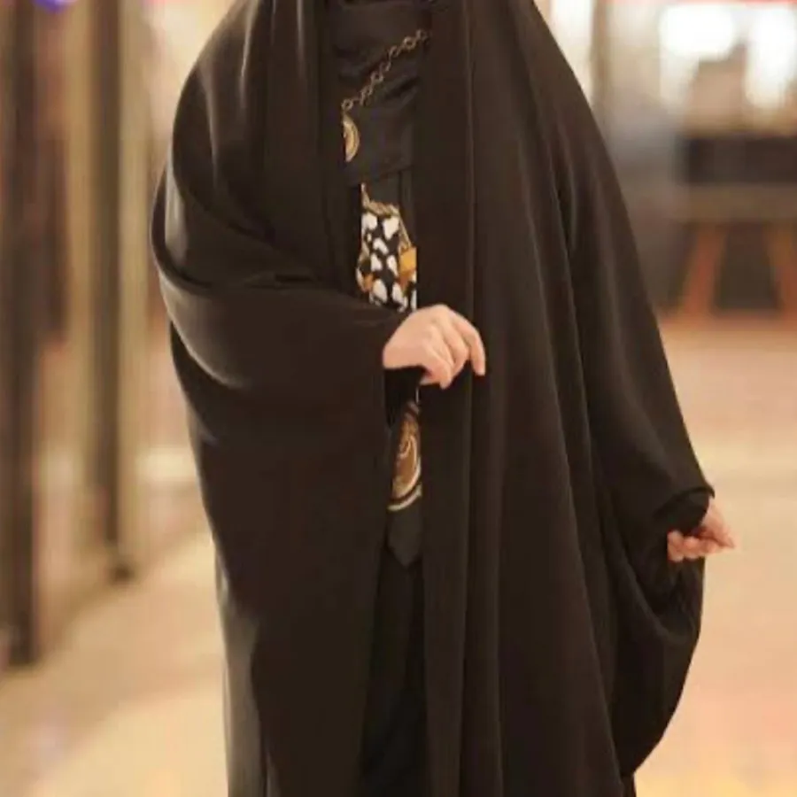 چادر دانشجویی