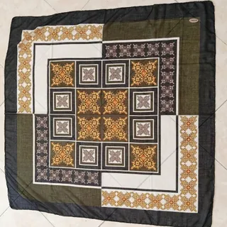 روسری نخی سبک