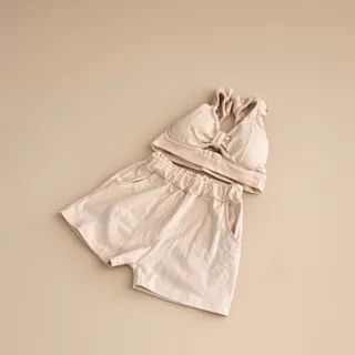 ست کراپ و شلوارک