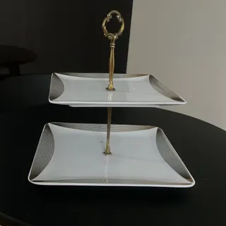 شیرینی خوری دو طبقه