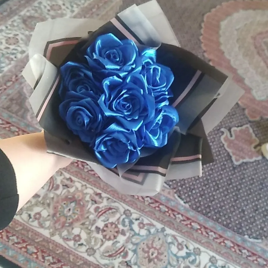 دسته گل آبی