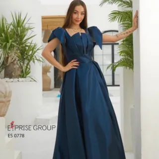 لباس مجلسی بلند سورمه‌ای