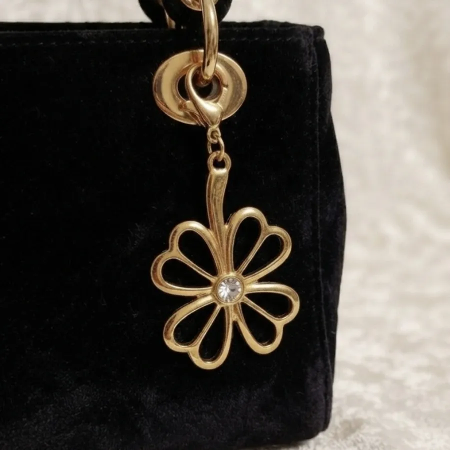 چارم شیک وارداتی