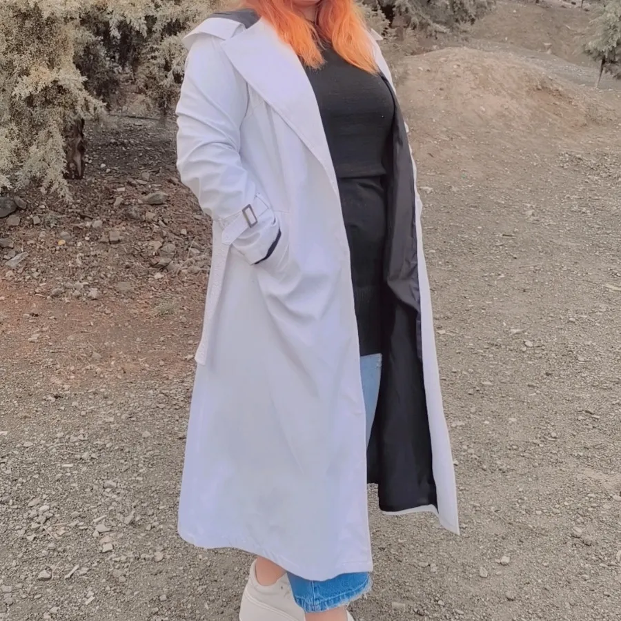 بارونی بلند سفید