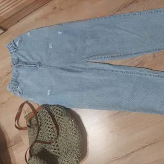 شلوار جین آبی روشن