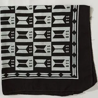 مینی اسکارف