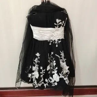 پیراهن دکلته مجلسی