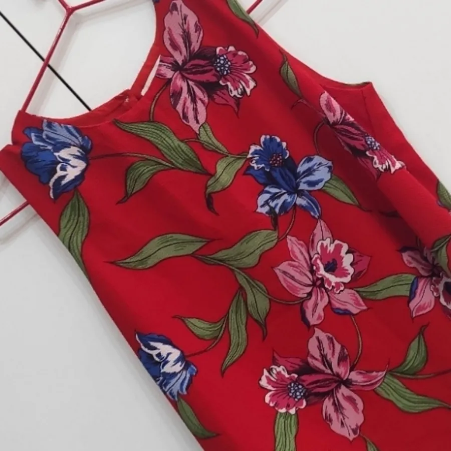 تاپ گل گلی قرمز