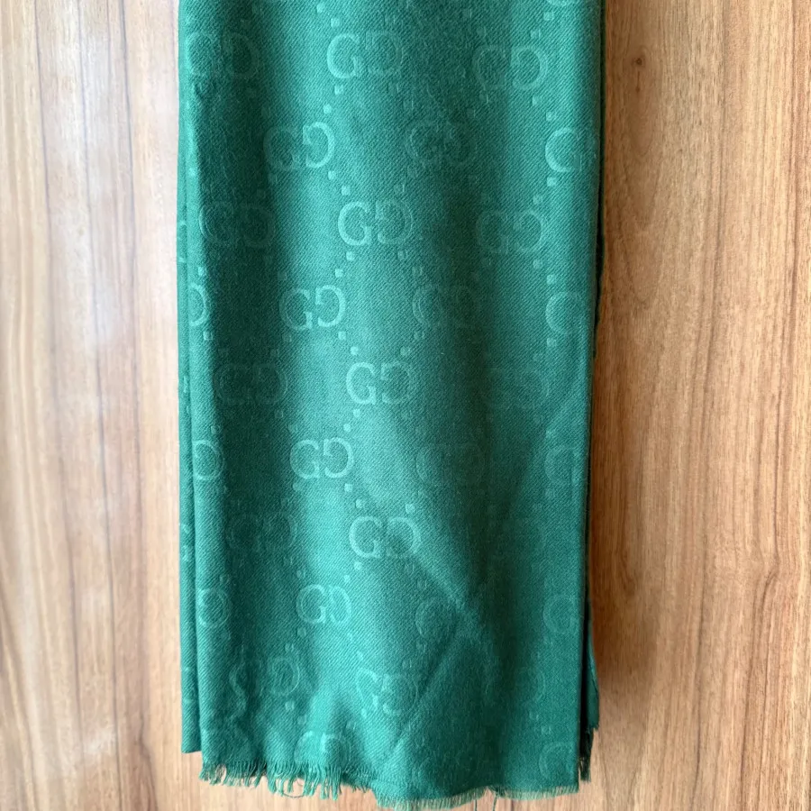 شال طرح گوچی