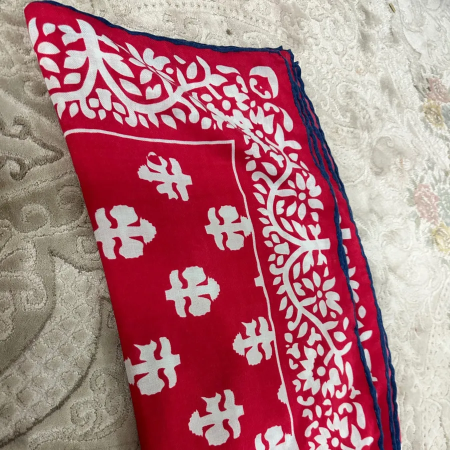 روسری دور دست دوز