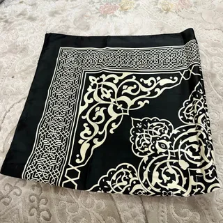 روسری ساتن
