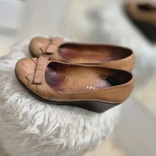 کفش چرم پاشنه لژ