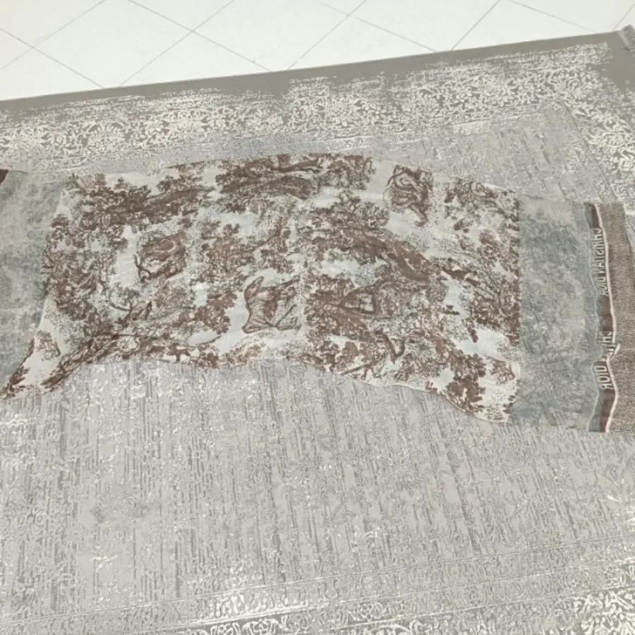 شال حریر تافته