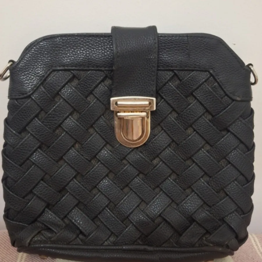 کیف چرم زنانه مشکی