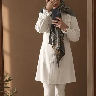 تونیک سفید